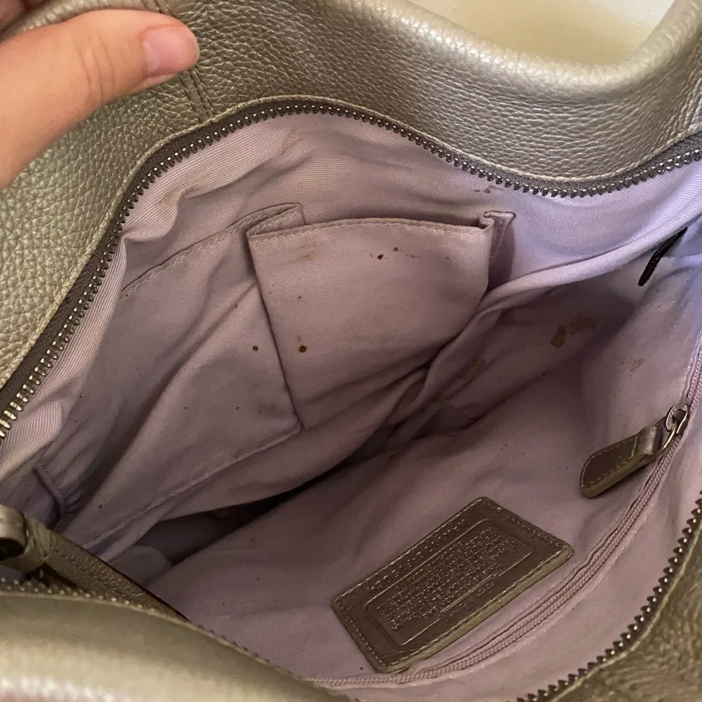 COACH HOBO METALLIC SILVER PEBBLED LEATHER SHOULDER BAG